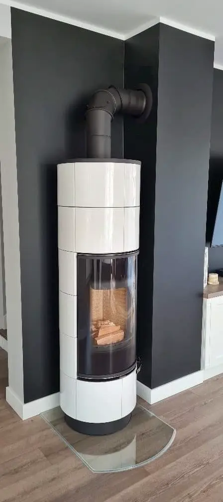 Kominek wolnostojacy Reda Thorma Delia plus