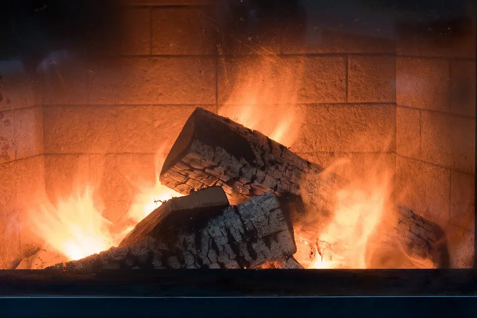 fireplace 3996248 960 720